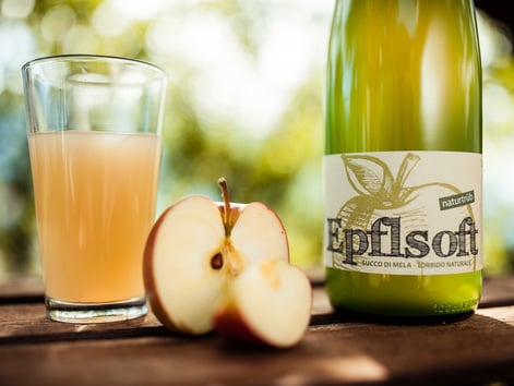 Our unfiltered apple juice "Epflsoft"